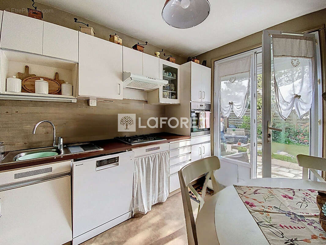 Maison à VERNEUIL-SUR-SEINE