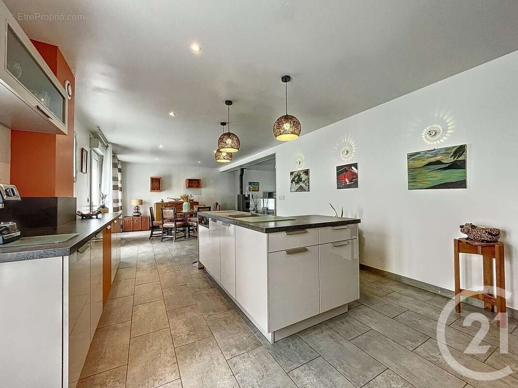 Maison à LA GRANDE-PAROISSE