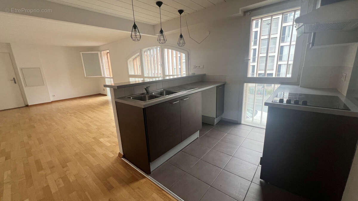 Appartement à BORDEAUX
