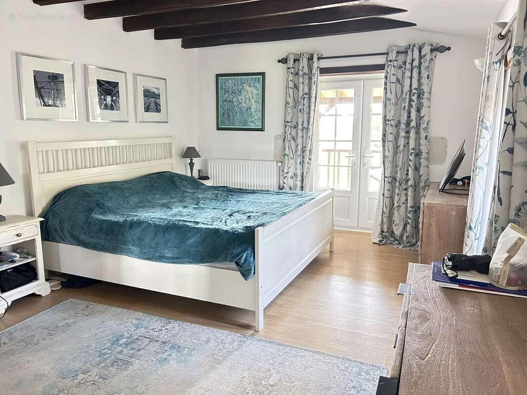 Maison à AUBETERRE-SUR-DRONNE