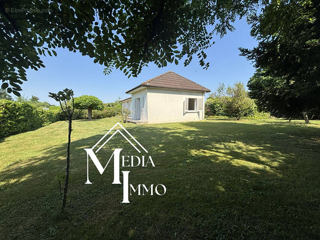 Maison à POEY-DE-LESCAR