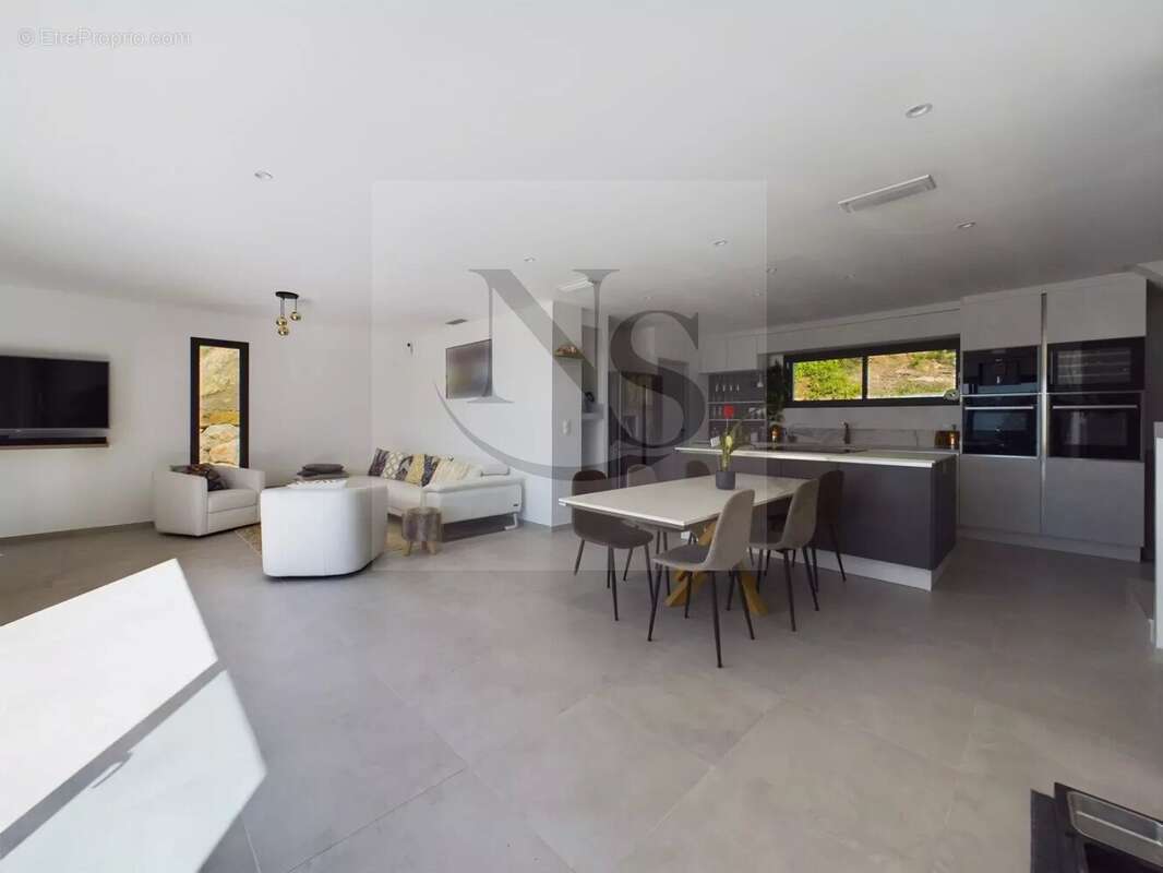 Maison à AIX-EN-PROVENCE