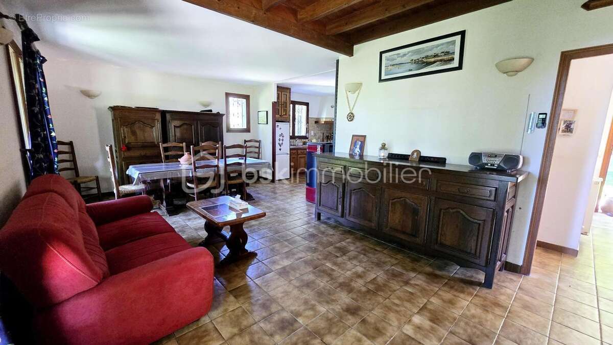 Maison à NAVAILLES-ANGOS
