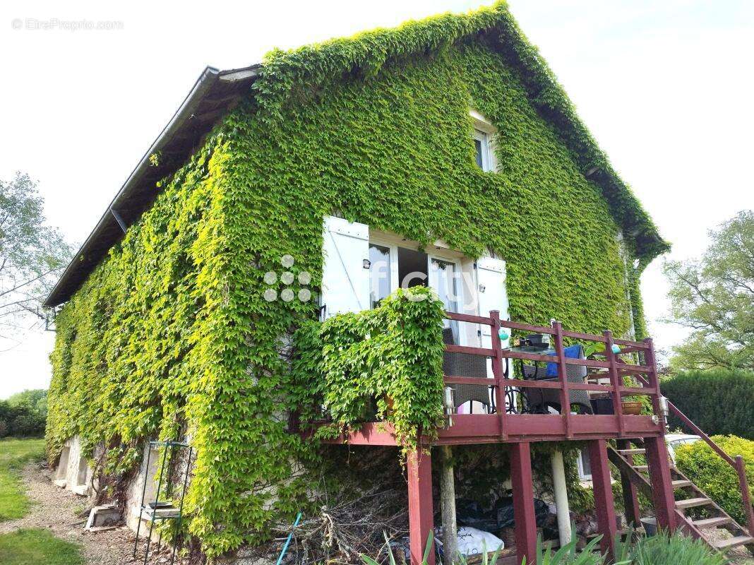 Maison à SAINT-SATURNIN