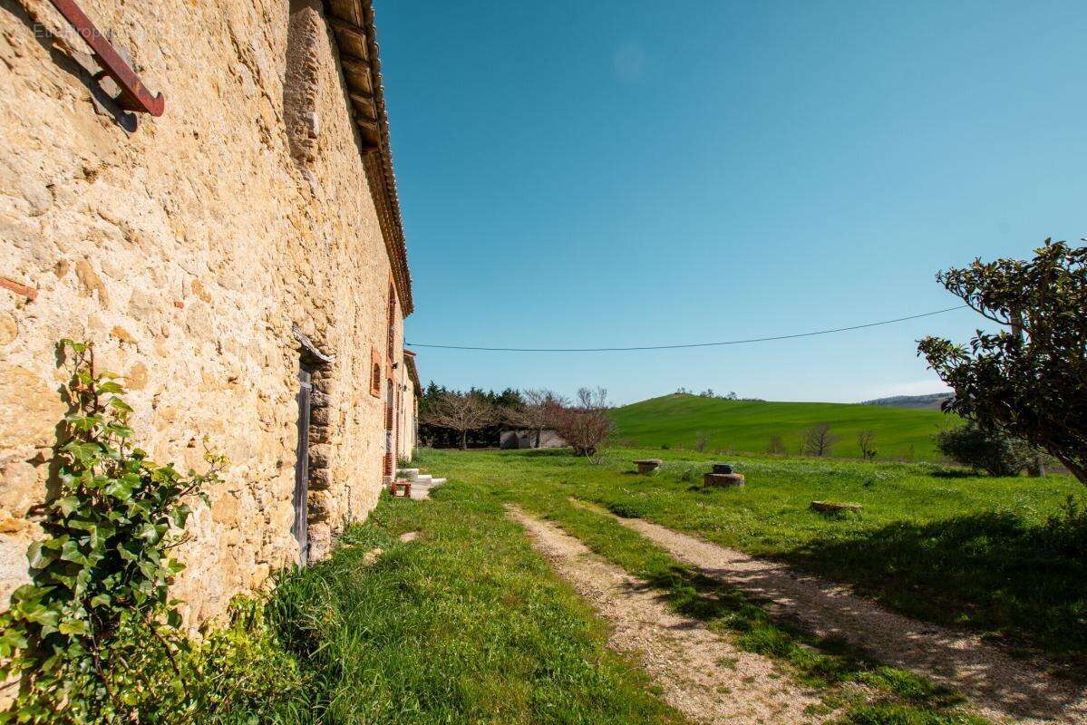 Maison à VILLEFRANCHE-DE-LAURAGAIS