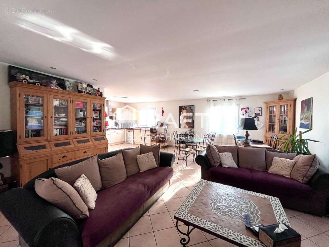 Photo 2 - Maison à ROMANS-SUR-ISERE