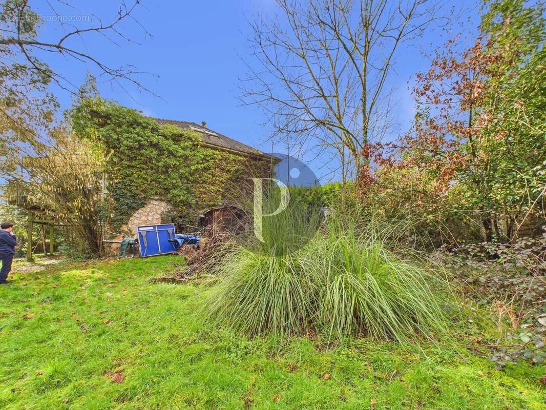 terrain divisible avec maison à rénover - photo 6