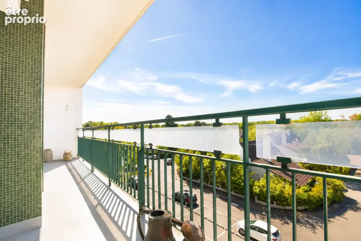 Appartement f5 à vendre   les essarts-le-roi   99,63 m2   dernier étage   ascenseur   2 balcons   cave   parki - photo 4