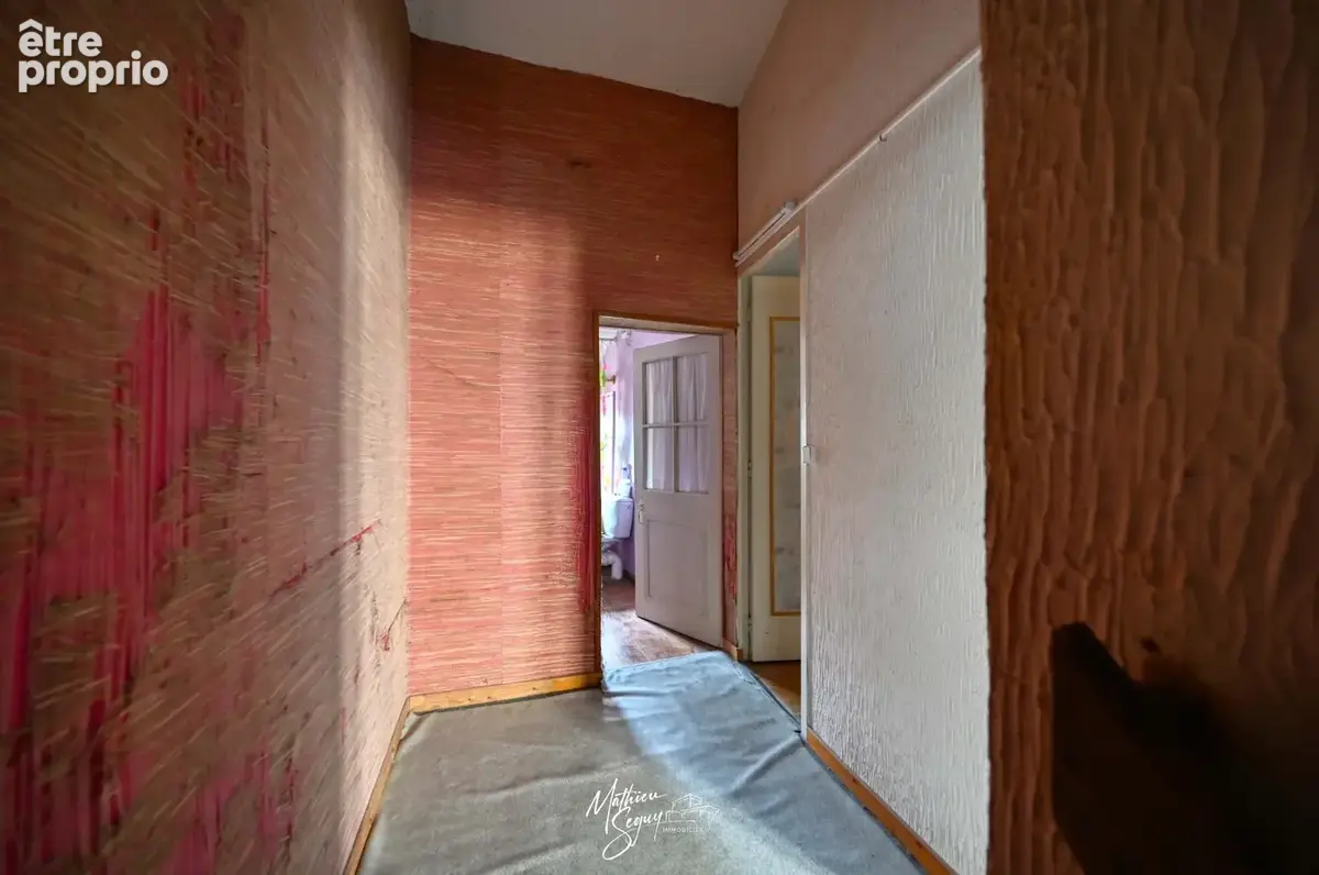 SAINT GENIS LAVAL - Maison de village avec courette - photo 22