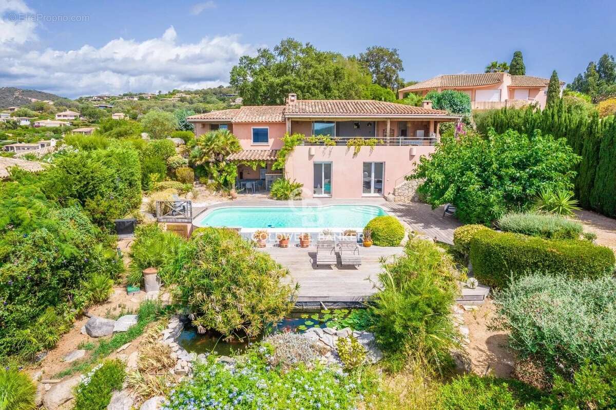 Maison à PORTO-VECCHIO