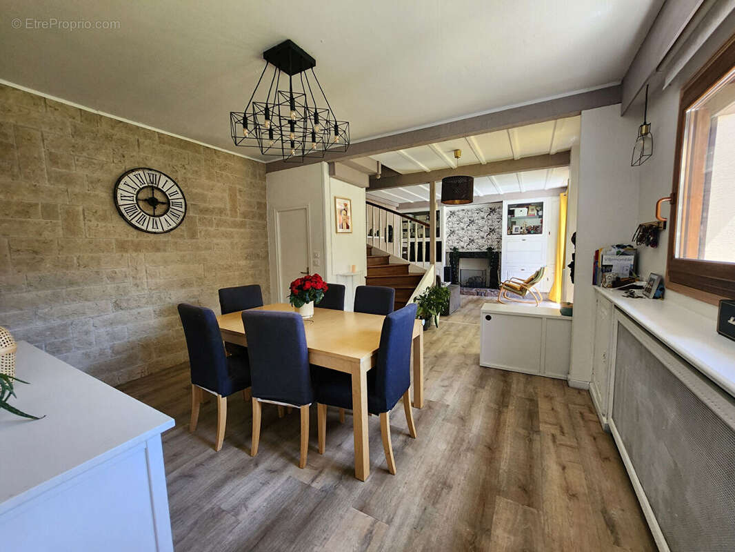 Maison à VILLEMOMBLE