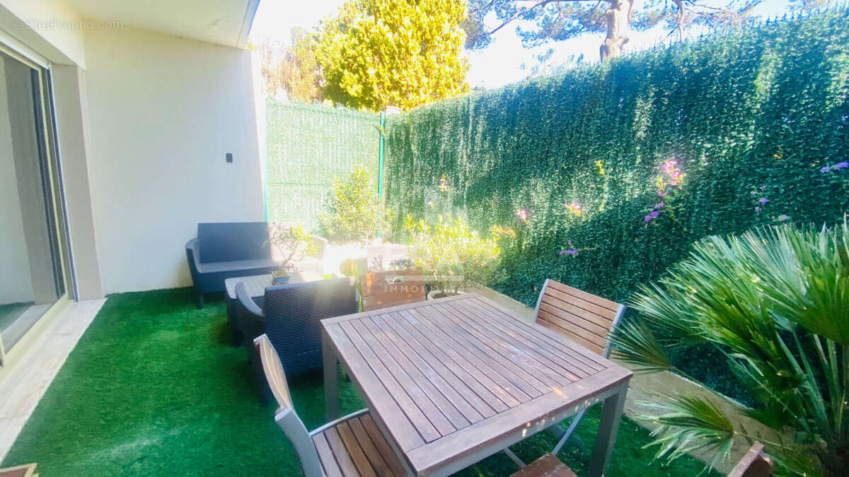 Appartement à LE CANNET