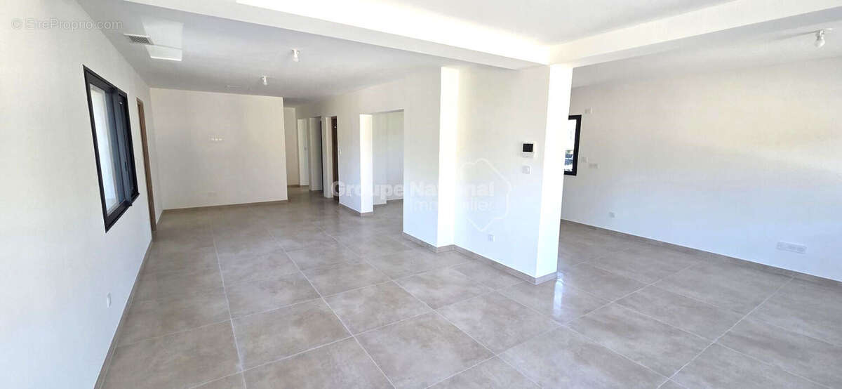 Appartement à CARRY-LE-ROUET