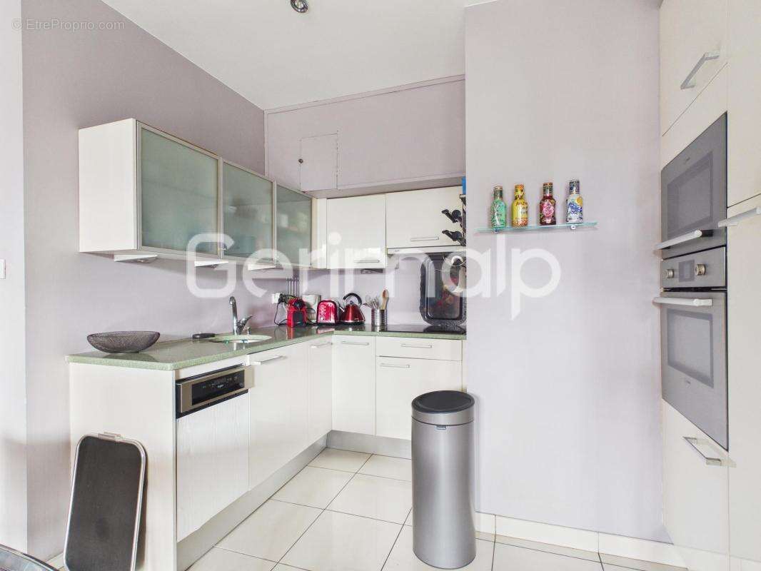 Vente - Appartement - 3 pièces + cuisine - 64 m² - 530 000 € - - photo 19