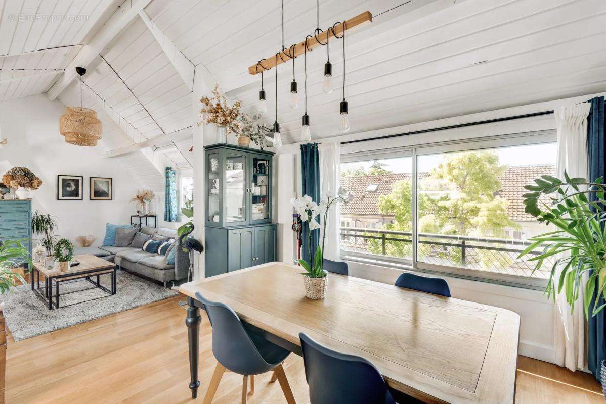 Appartement à SAINT-MAUR-DES-FOSSES