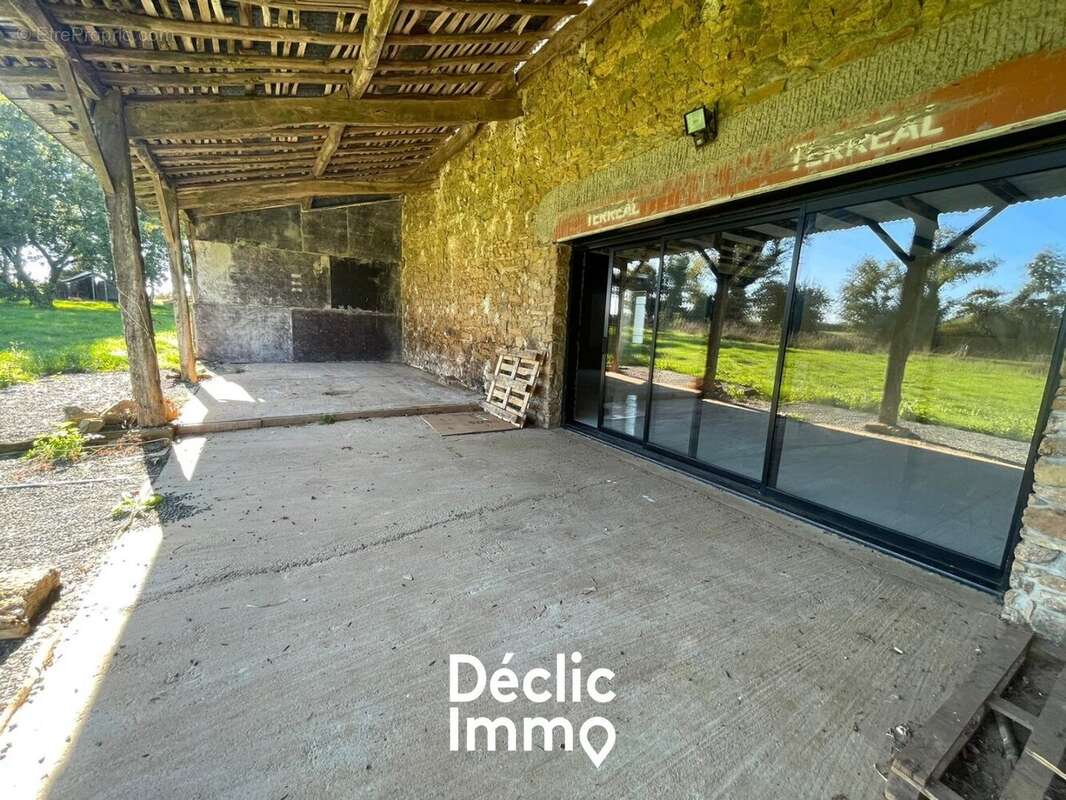 Maison à LES PINEAUX