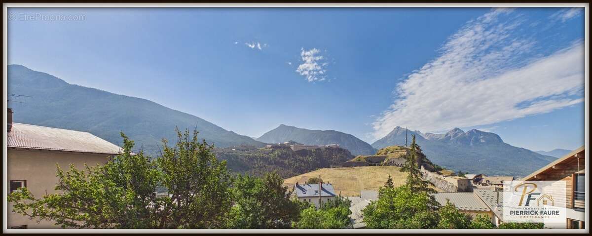 T4 rénové avec jardin, dépendance et vue panoramique – Briançon - photo 3