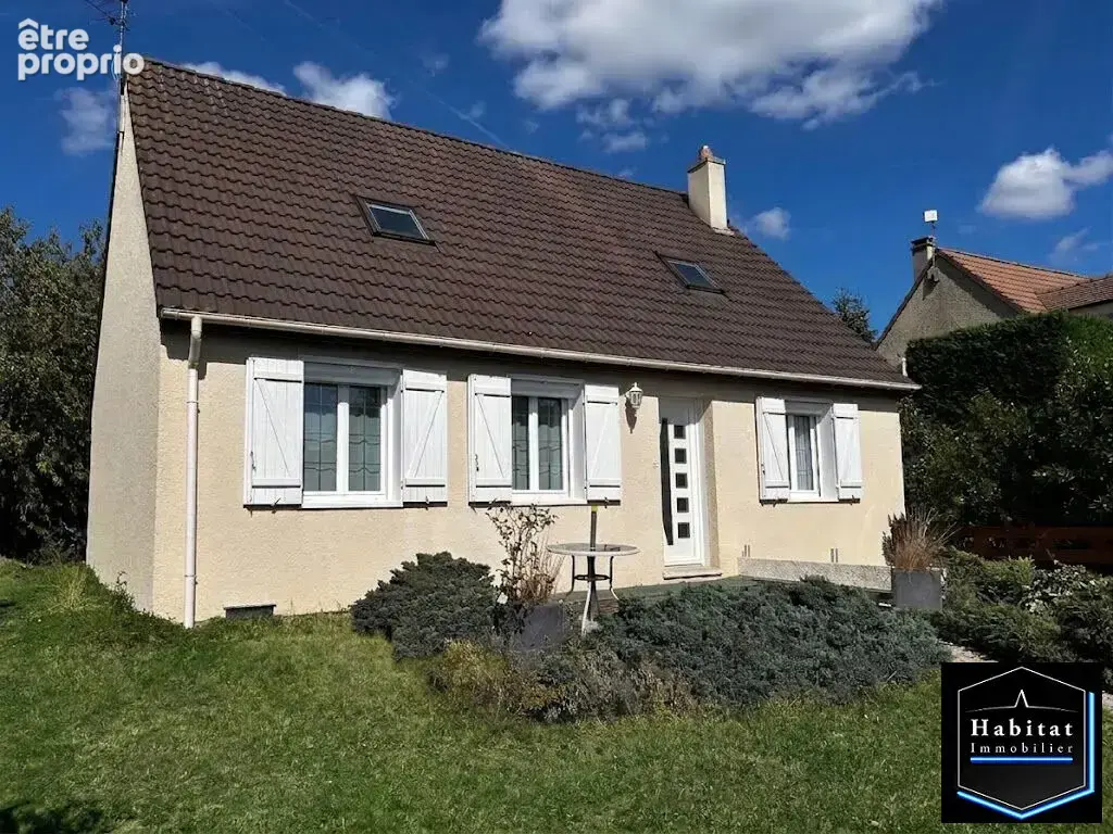 Photo Maison à Peroy-Les-Gombries au prix de 304 000€