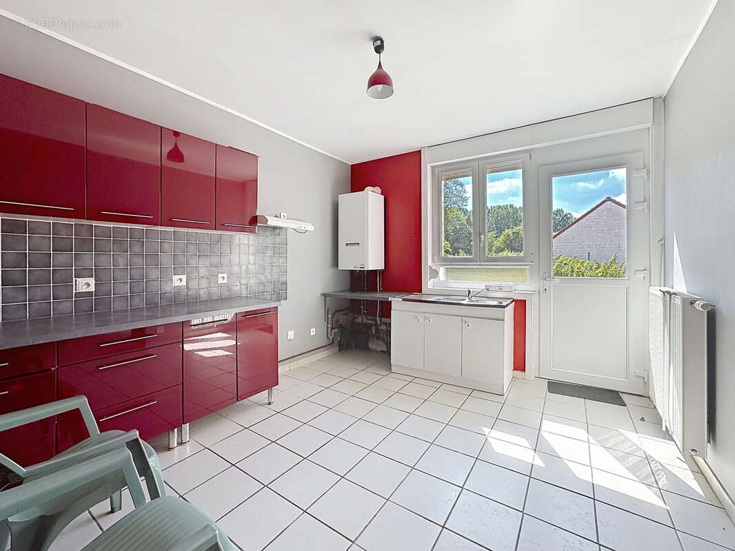 Fermette 95m2 habitables en grande partie rénovée avec petite grange attenante 59243 QUAROUBLE - photo 8
