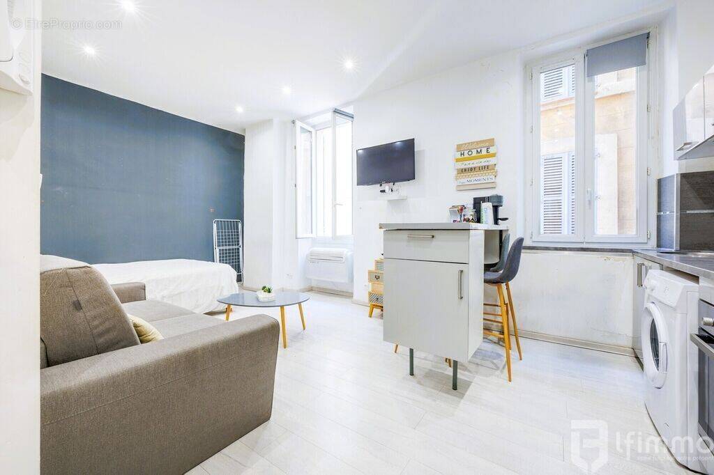 Appartement à MARSEILLE-2E