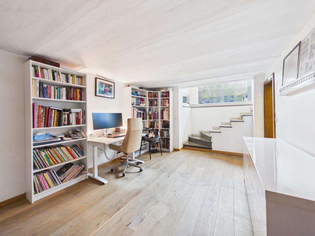 Maison à SAINT-MAUR-DES-FOSSES