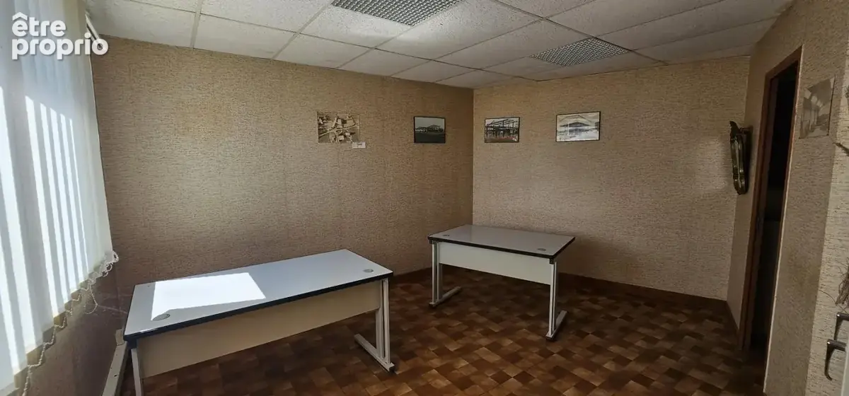 Entrepôts et Bureaux - photo 9