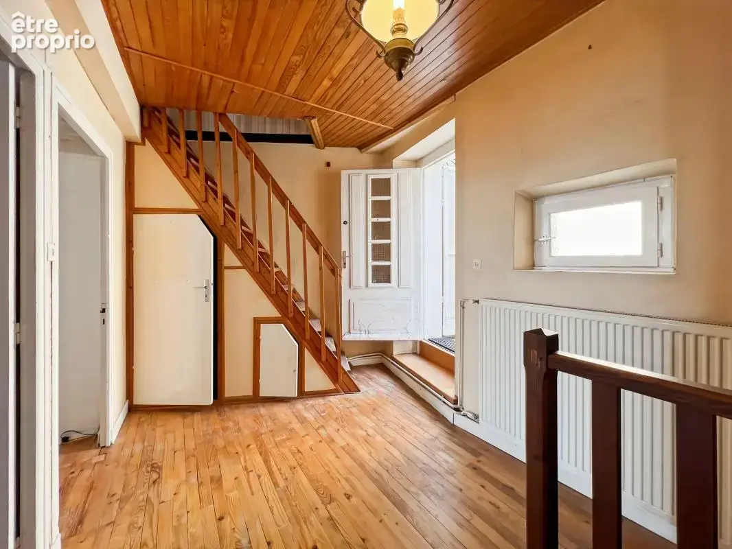 LIVRON - À Vendre maison de village de 191 m² à fort potentiel - beaux volumes - photo 13