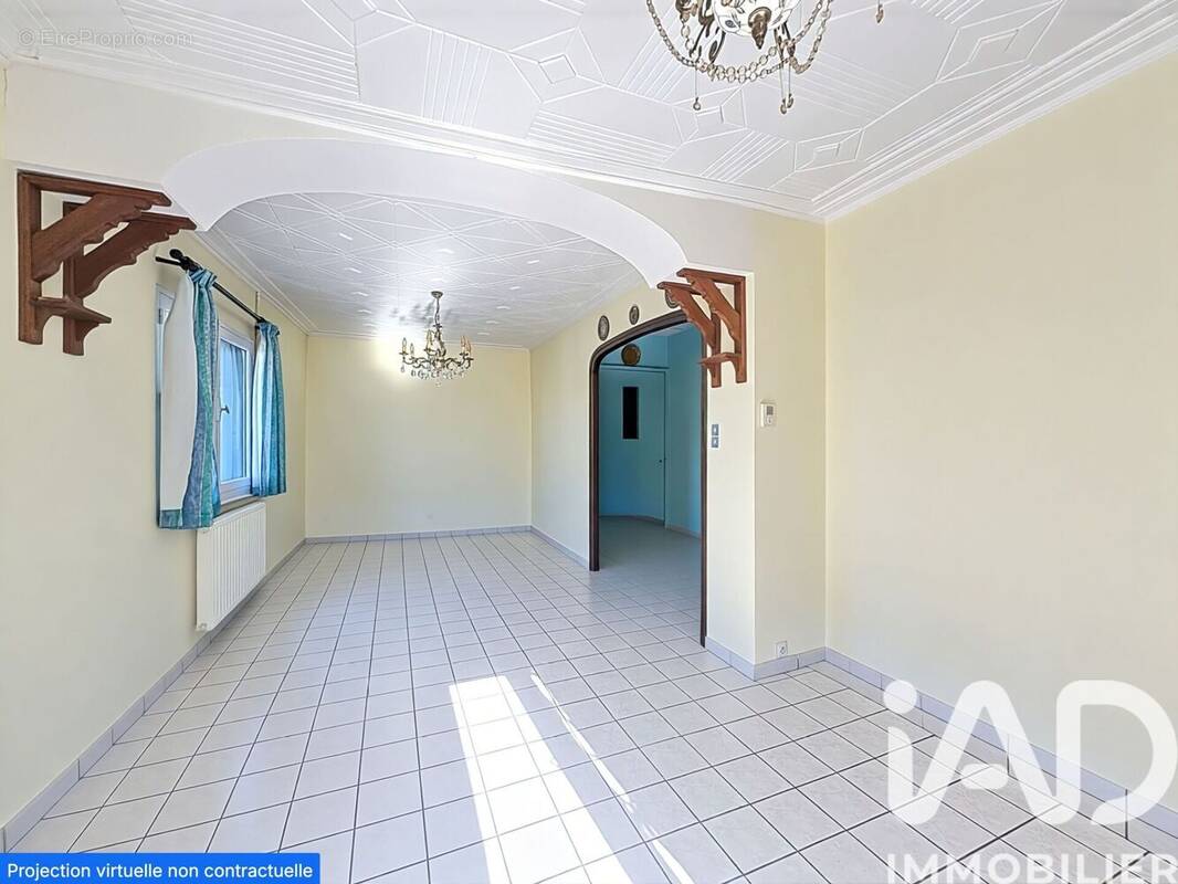 Photo 1 - Maison à CORNEILHAN