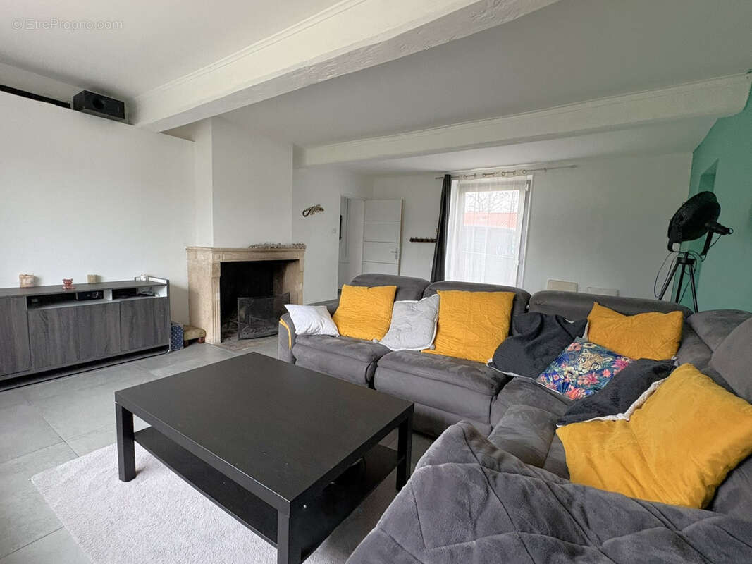 Maison à VILLARS-LES-DOMBES