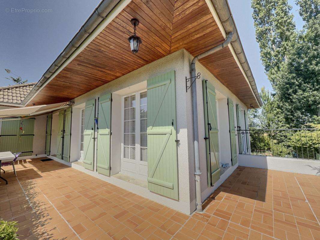 Maison à MAGNY-SUR-TILLE