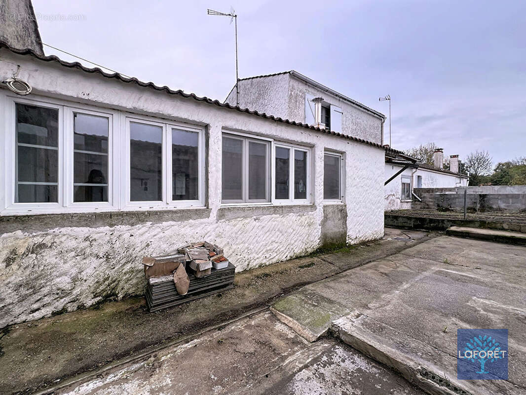 Maison à SAINT-REVEREND