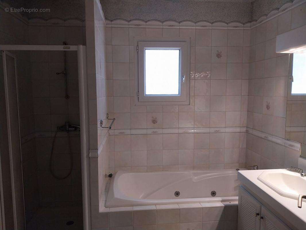 Maison à FONTENAY-LE-COMTE