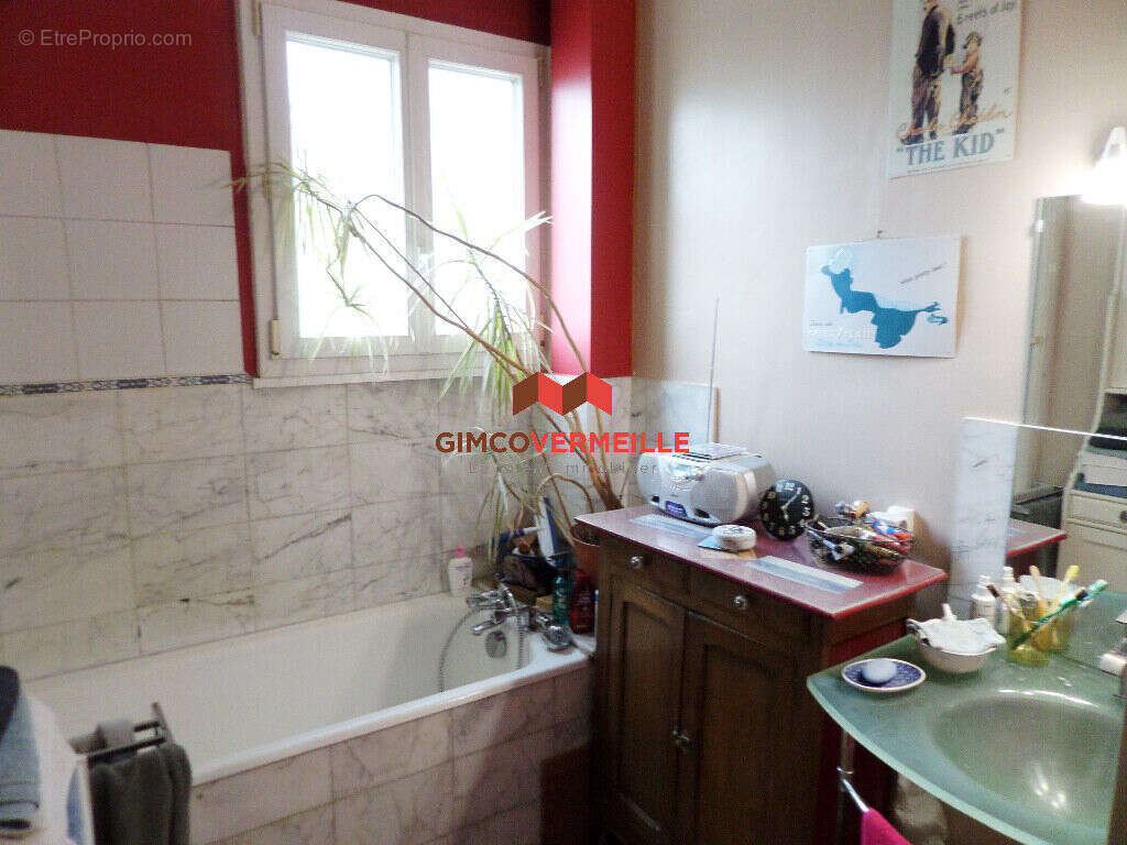 Appartement à LA CELLE-SAINT-CLOUD