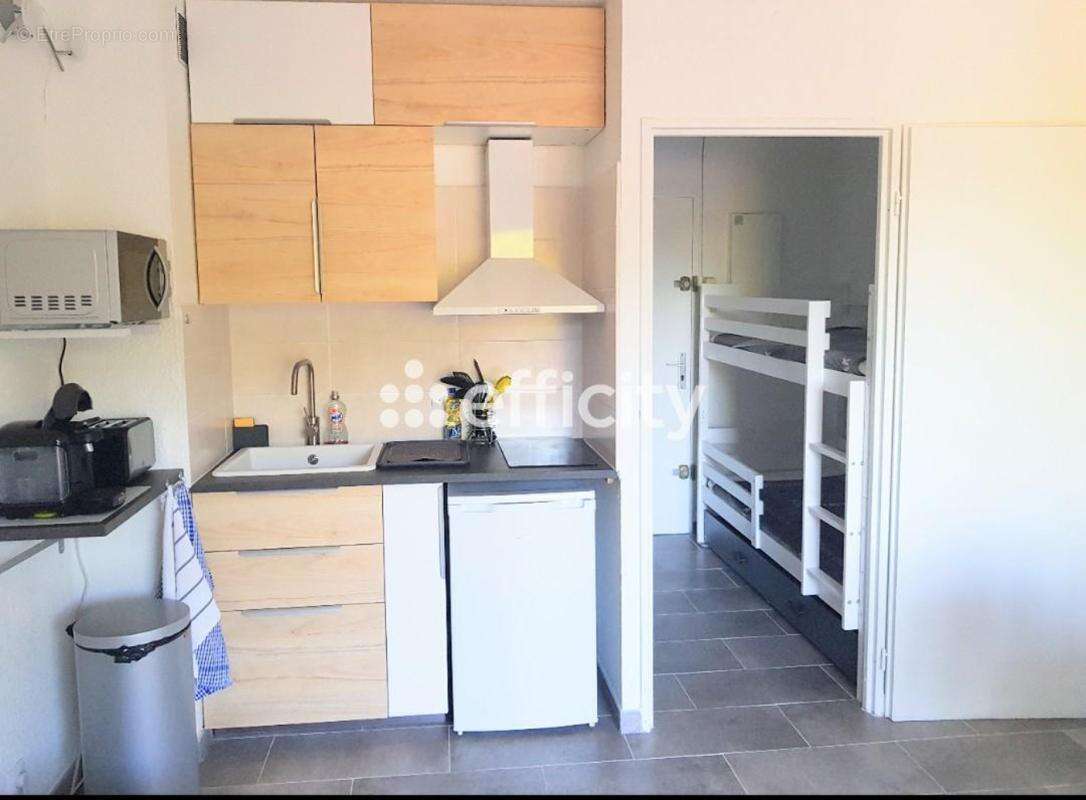 Appartement à MAUGUIO