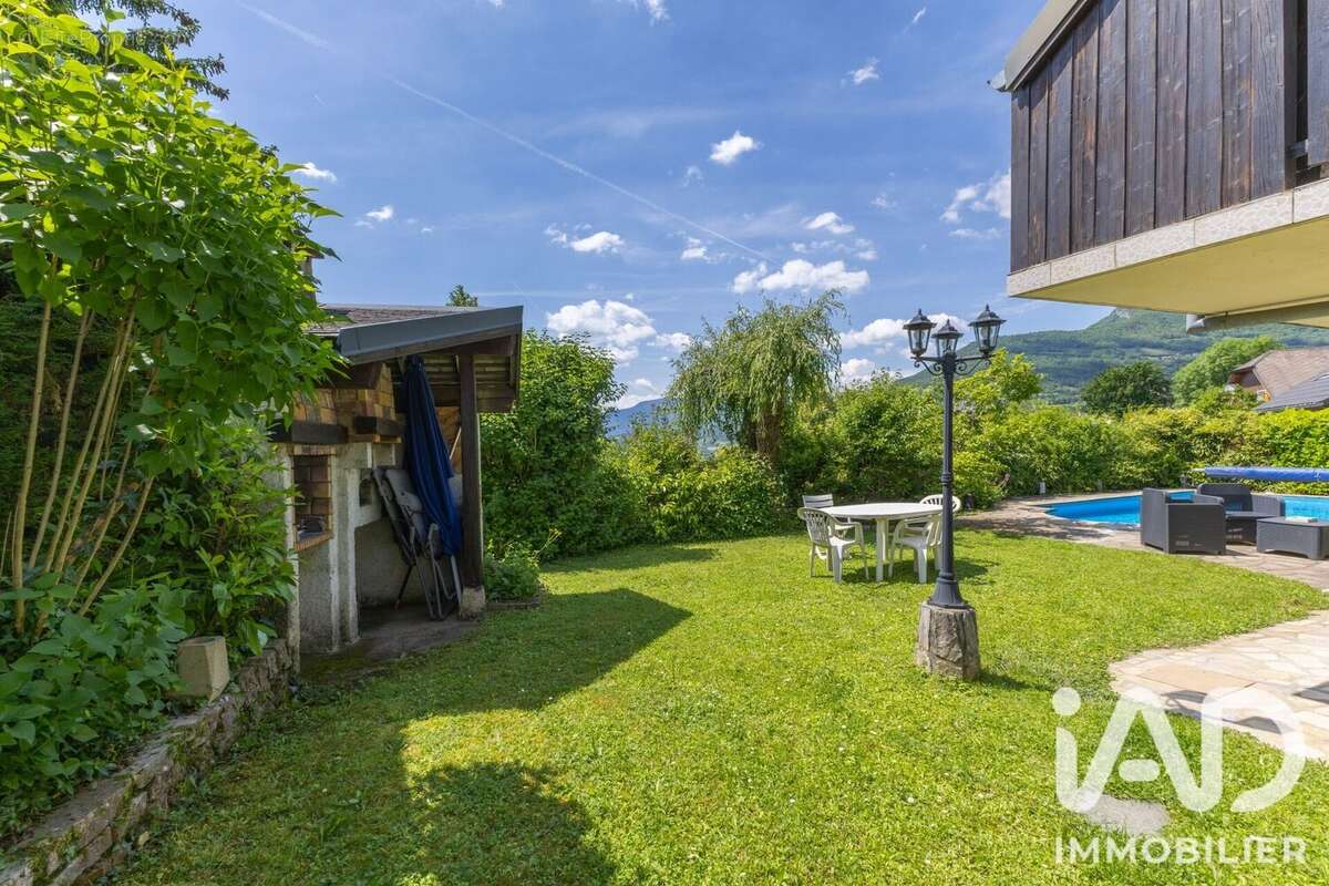 Maison 202 m² à Barby  - photo 6