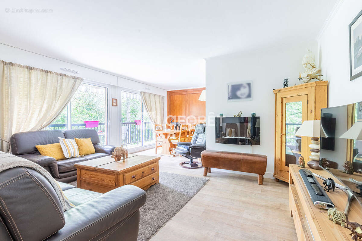 Appartement à CHILLY-MAZARIN