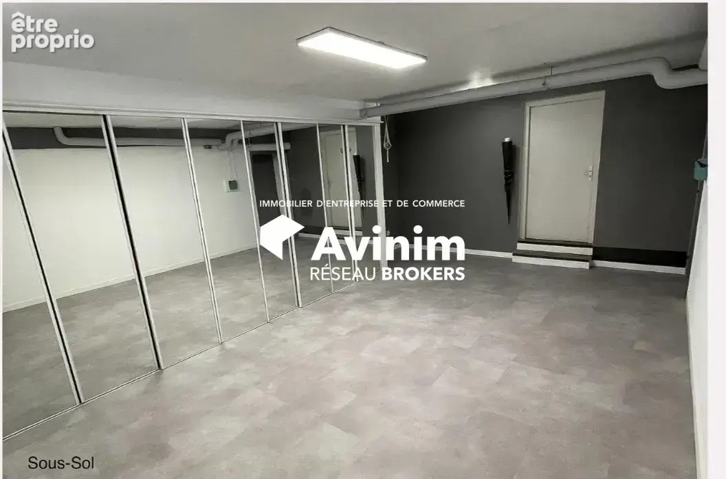 Commerce 1550 m² à Annemasse  - photo 8