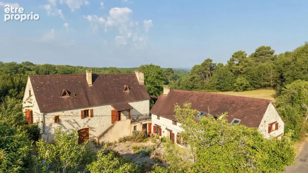 SECTEUR GOURDON - Spacieuse Propriété en pierre au calme sur 5ha - photo 3