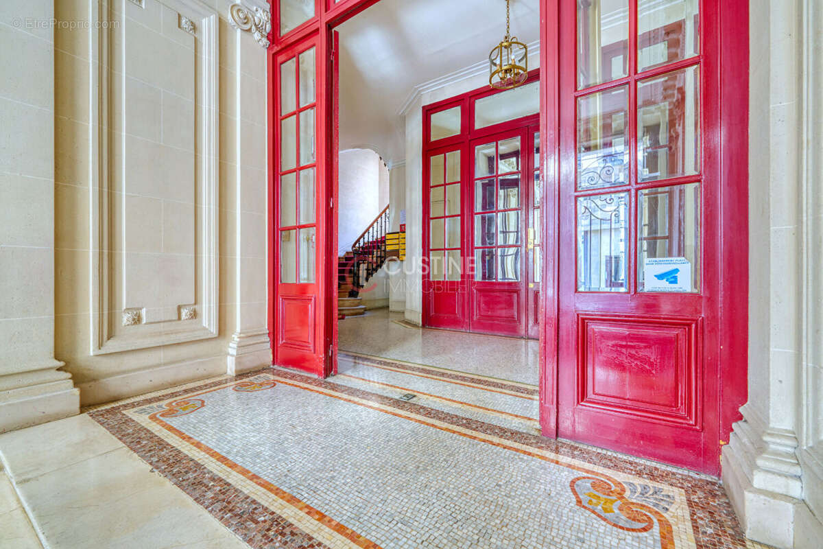 Appartement à PARIS-18E