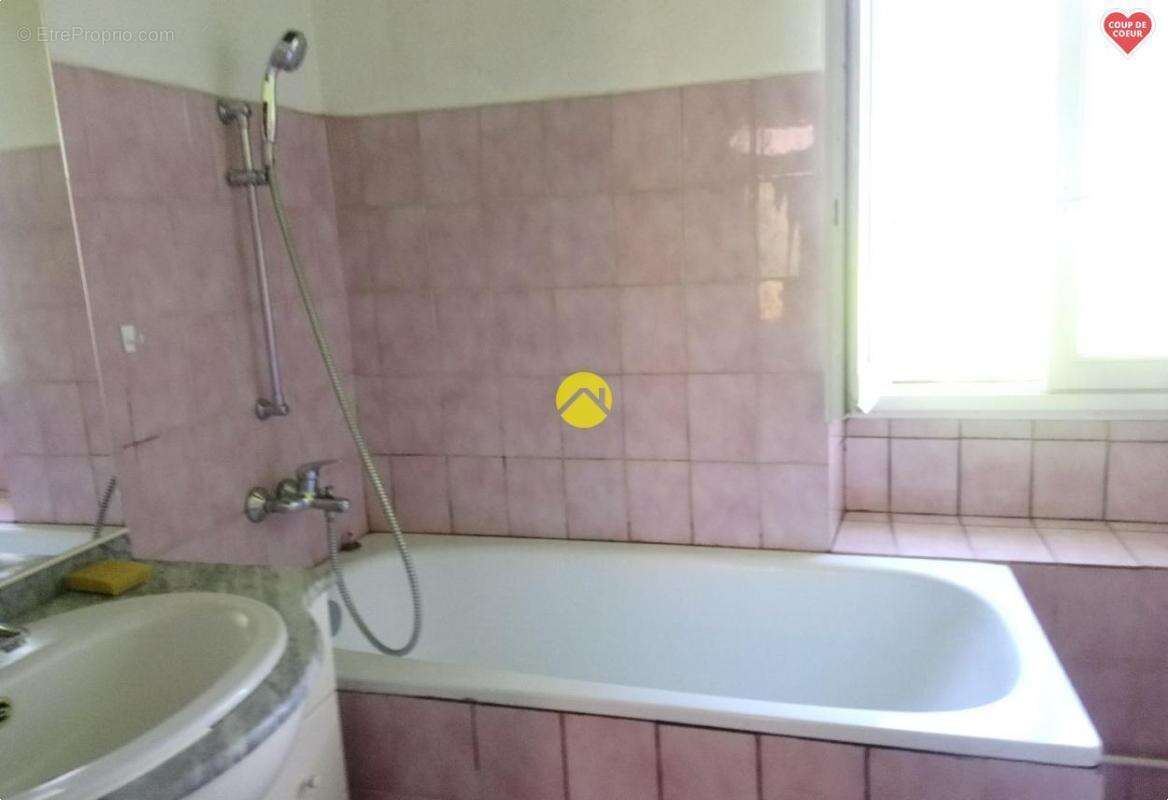 Maison à SAINT-AMAND-MONTROND