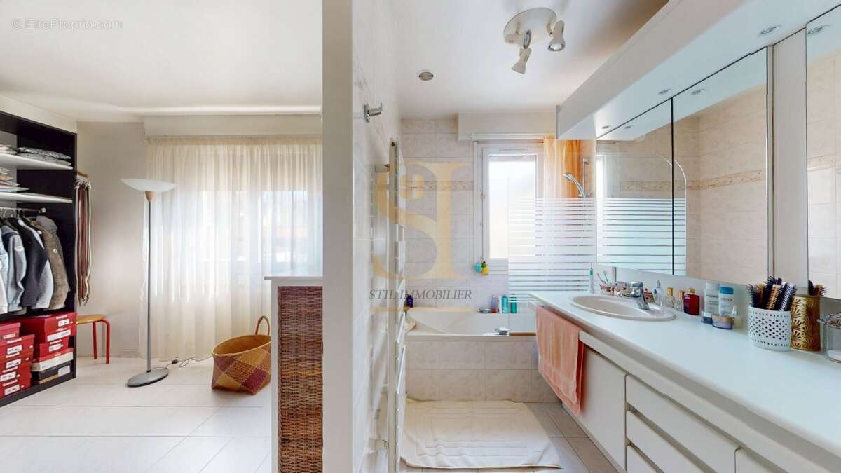 Maison à SOISY-SUR-SEINE