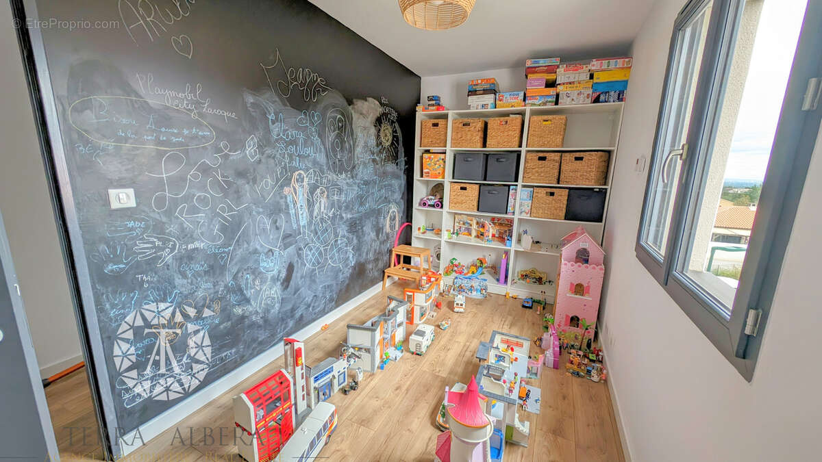 Maison à LAROQUE-DES-ALBERES