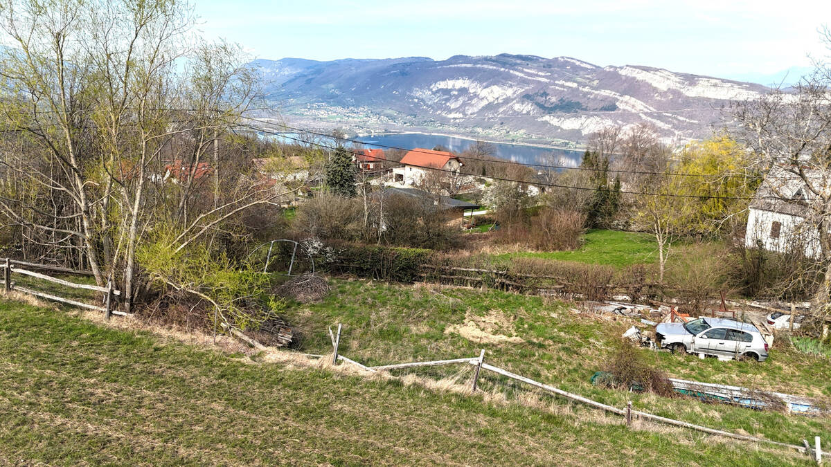 Terrain à ONTEX