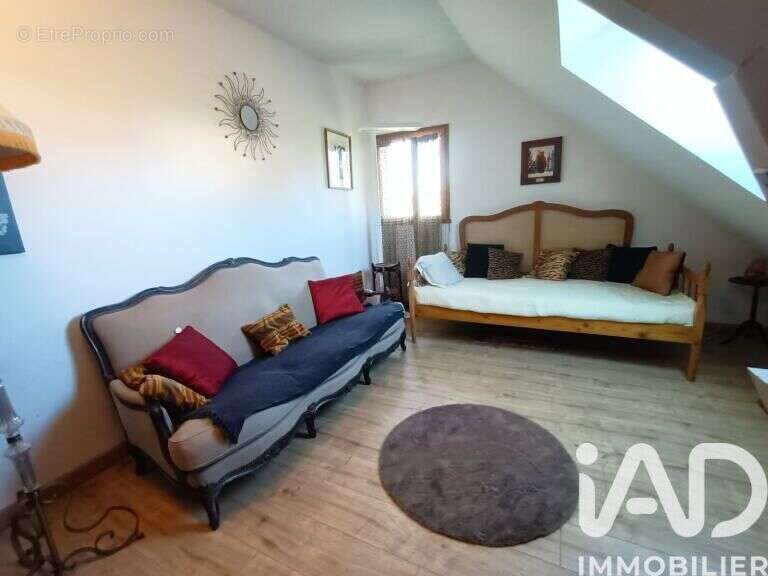 Maison 146 m² à Mazerier  - photo 8