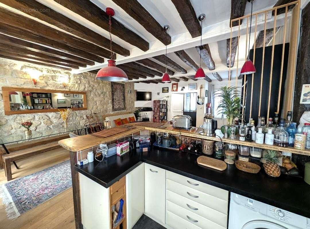 Appartement à PARIS-11E