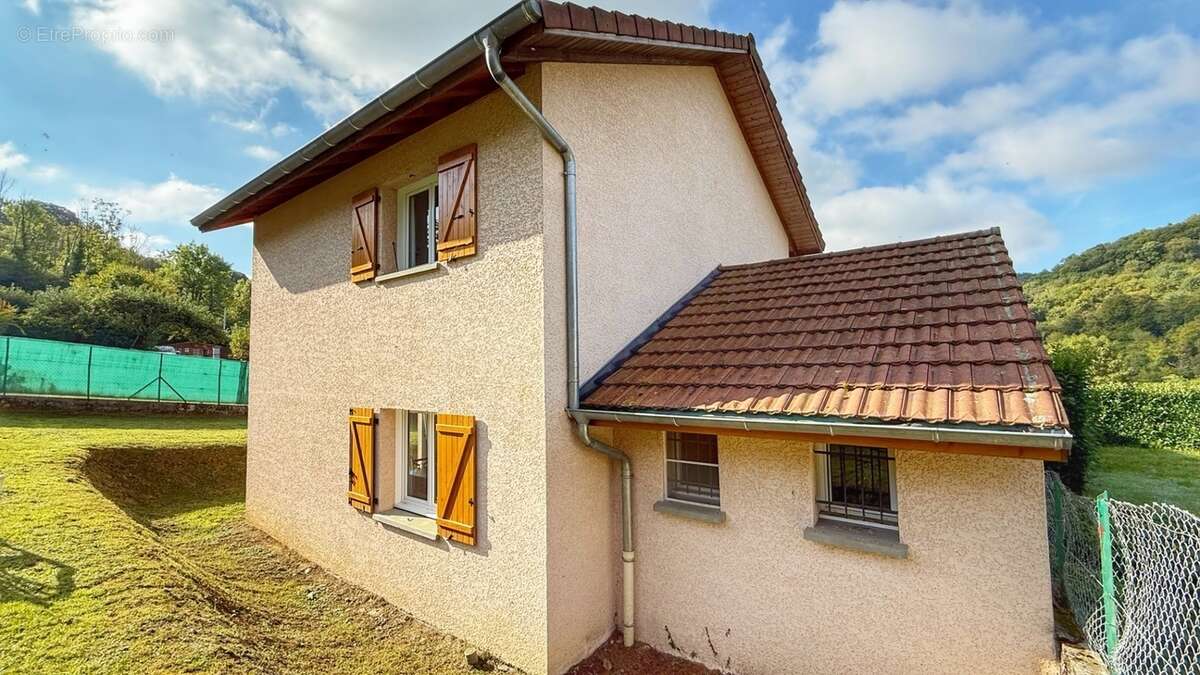 Maison à CHARAVINES