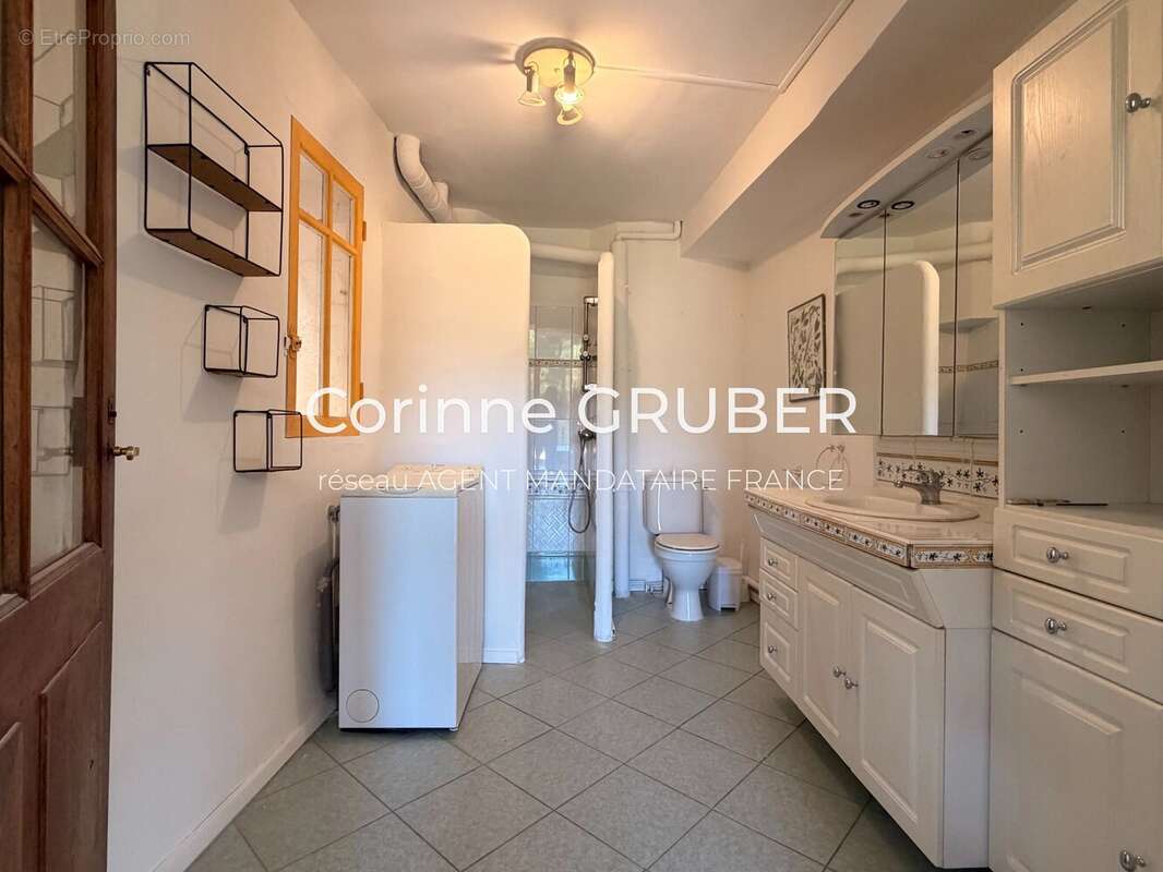 Appartement à THOARD
