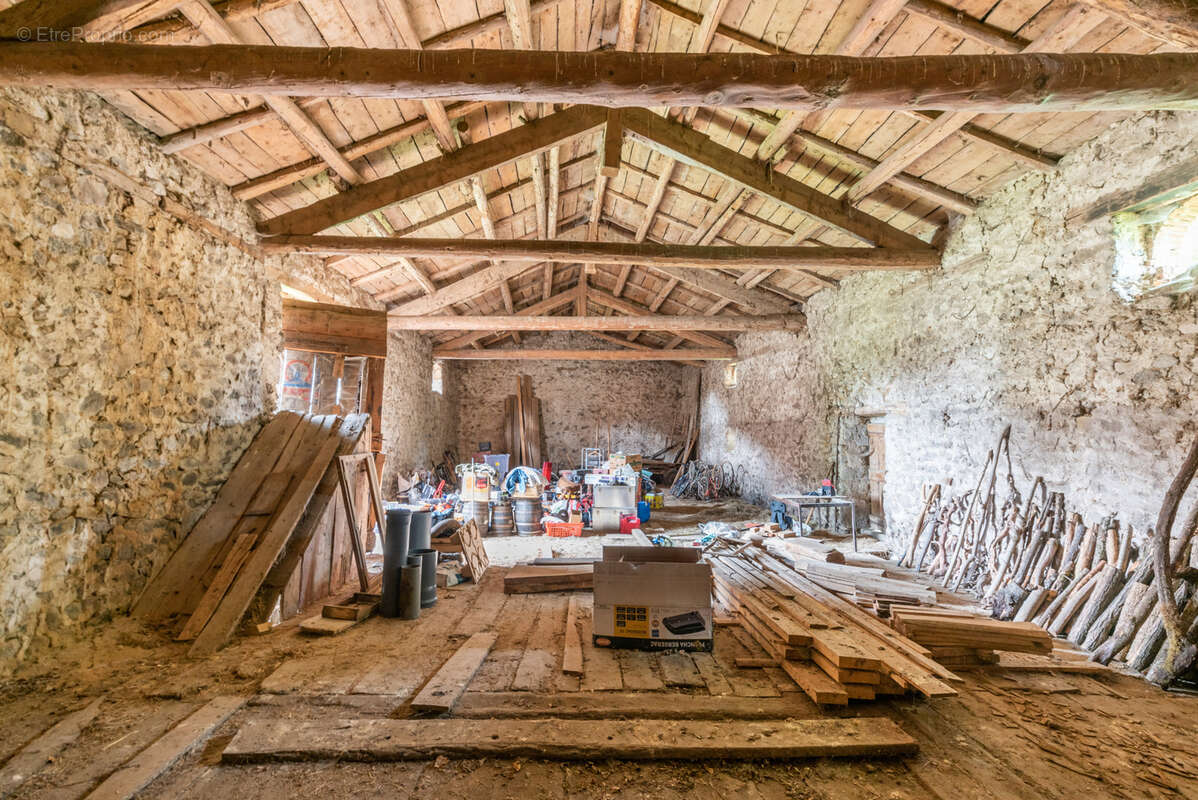 Maison à SAINT-GEORGES-D&#039;AURAC