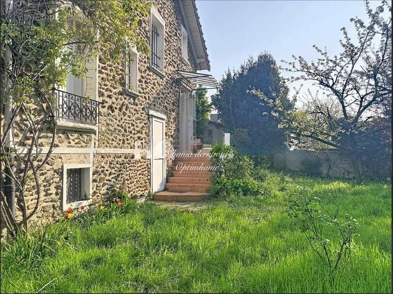 Maison à LE PERREUX-SUR-MARNE