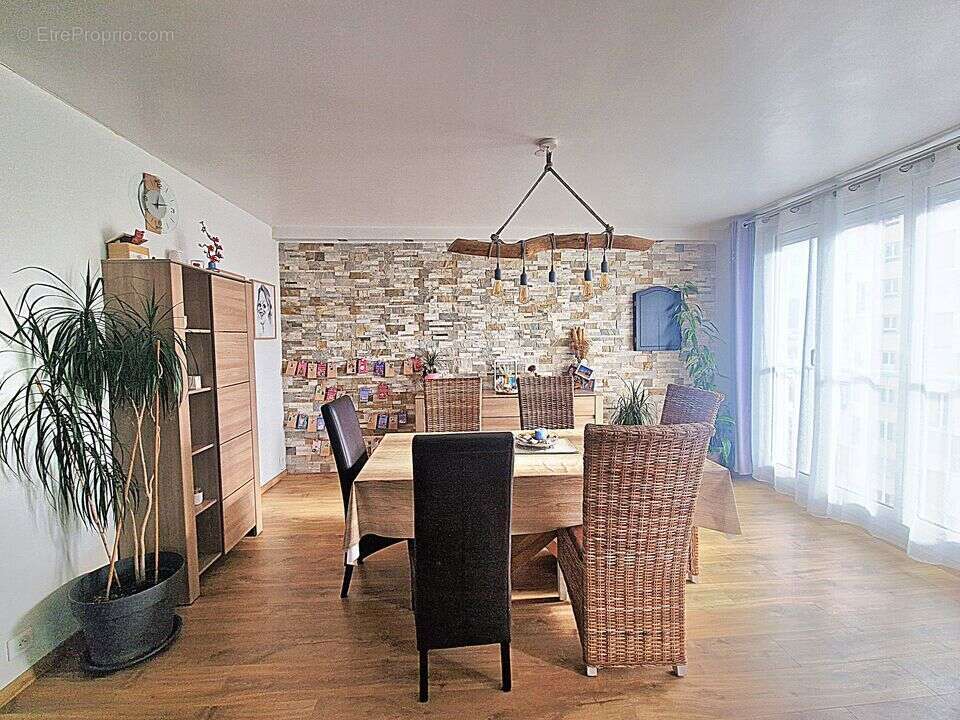 Appartement à MARSEILLE-11E